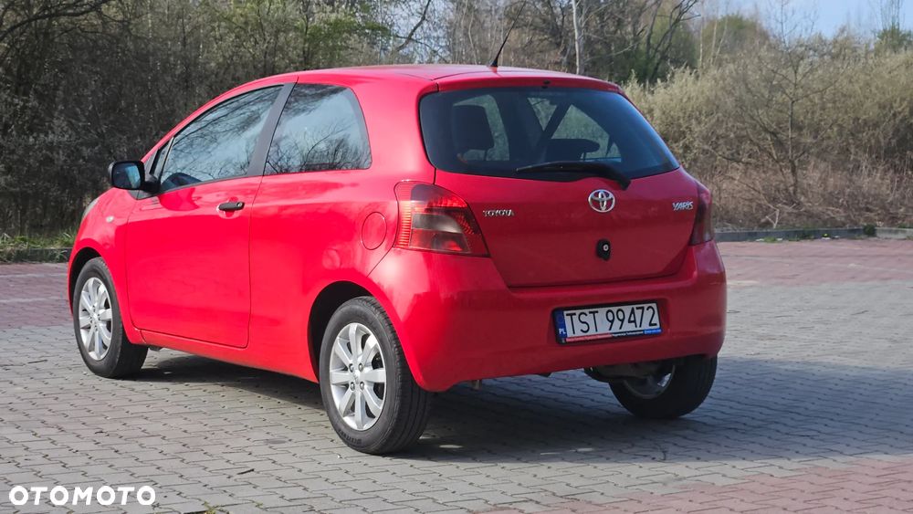 Toyota Yaris 1.0 VVT-i - 6