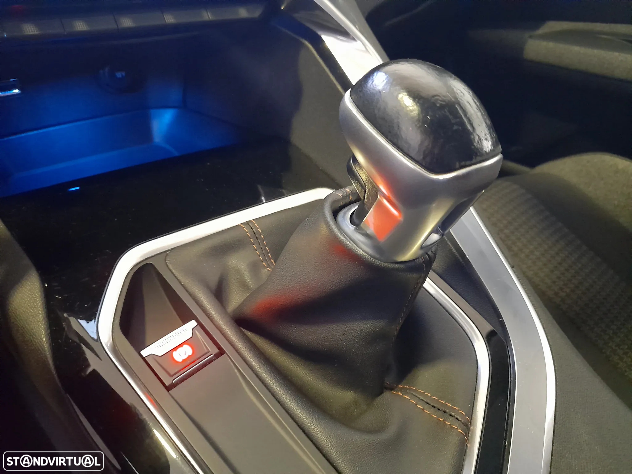 Peugeot 3008 1.5 BlueHDi Active - 15