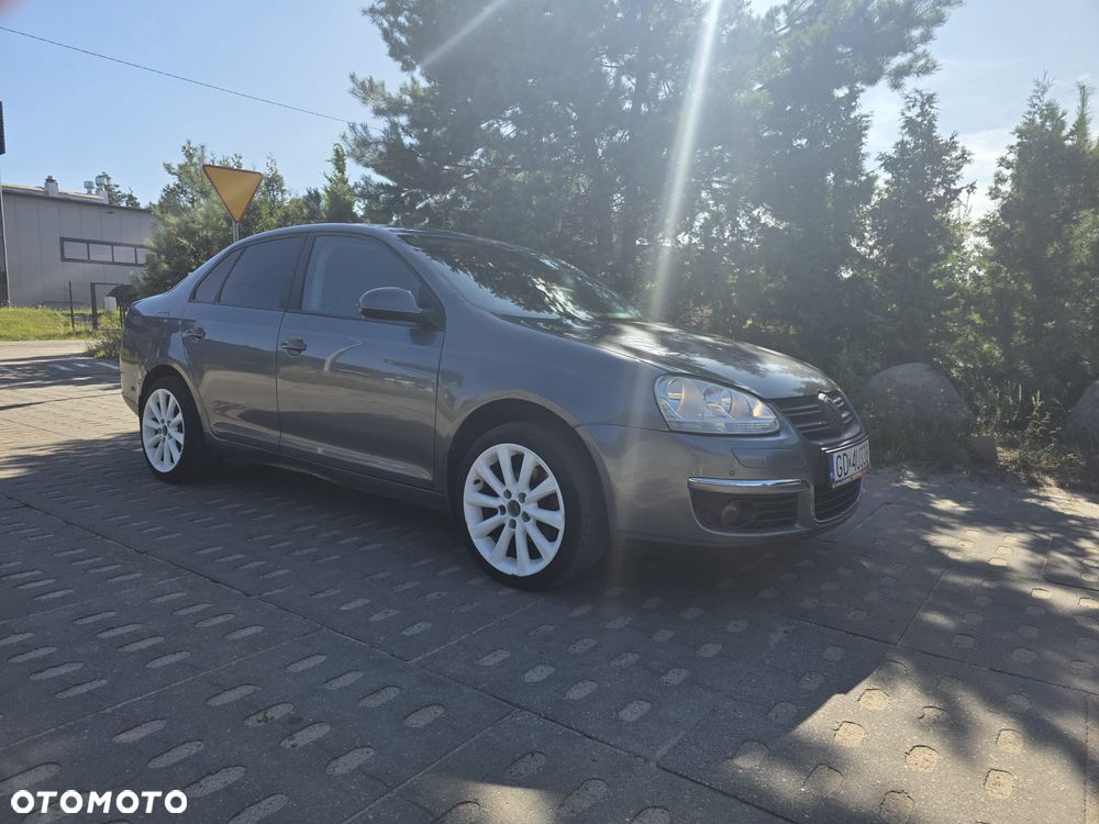 Volkswagen Jetta 1.9 TDI Comfortline - 5