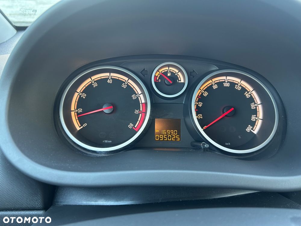 Opel Corsa 1.2 16V Cosmo - 6