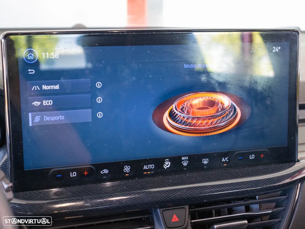 Ford Focus 1.0 EcoBoost MHEV ST-Line - 22