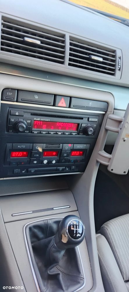 Audi A4 Avant 2.0 TDI DPF - 13