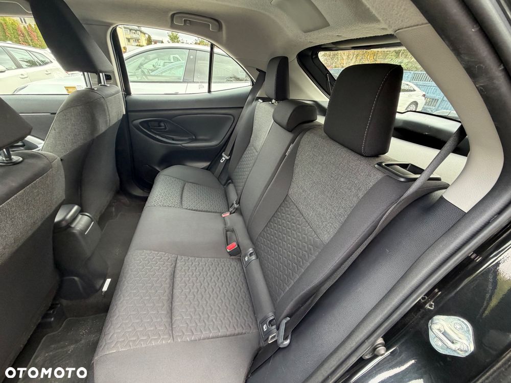 Toyota Yaris Cross Hybrid 1.5 Comfort - 28
