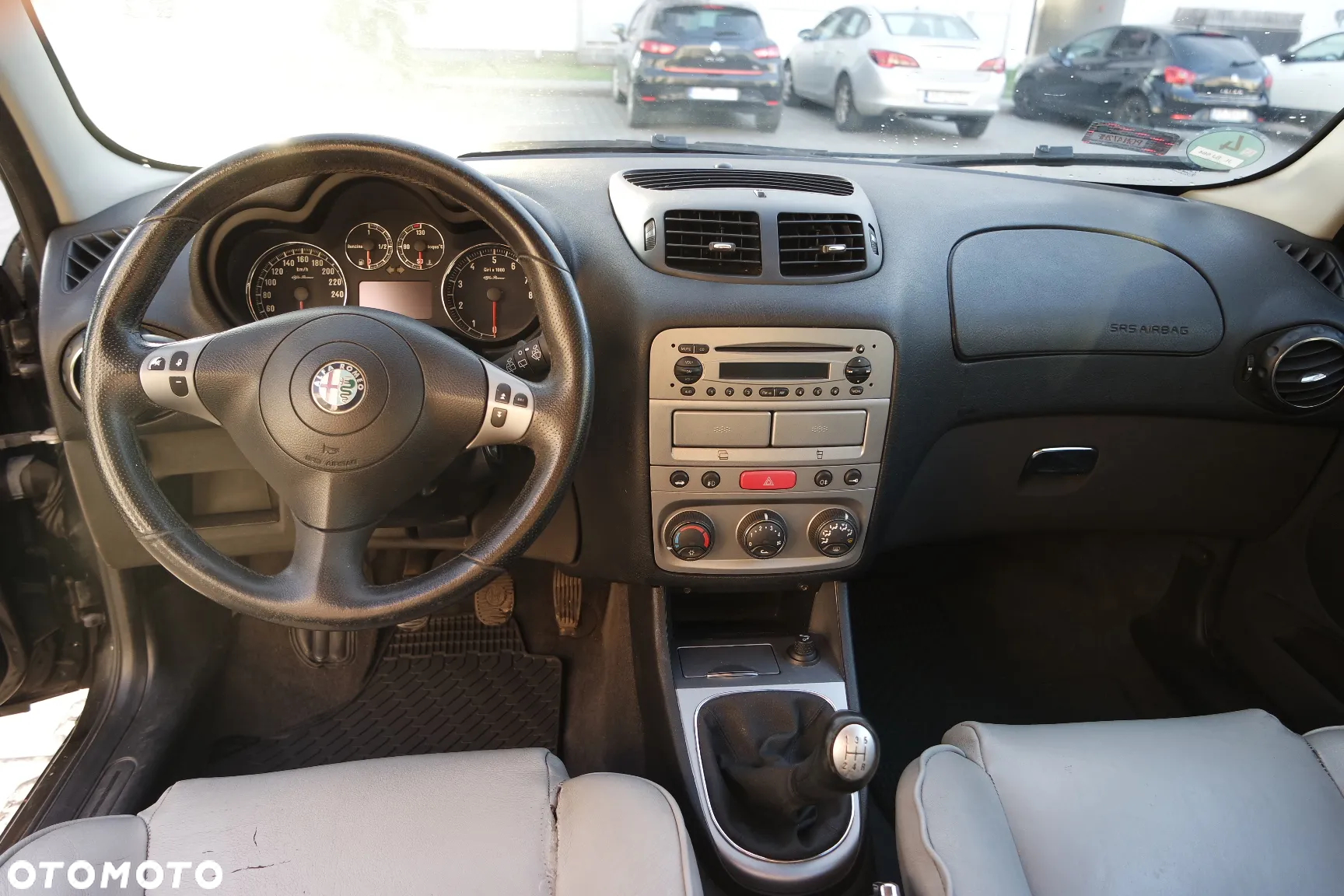 Alfa Romeo 147 1.6 Twin Spark Distinctive - 17