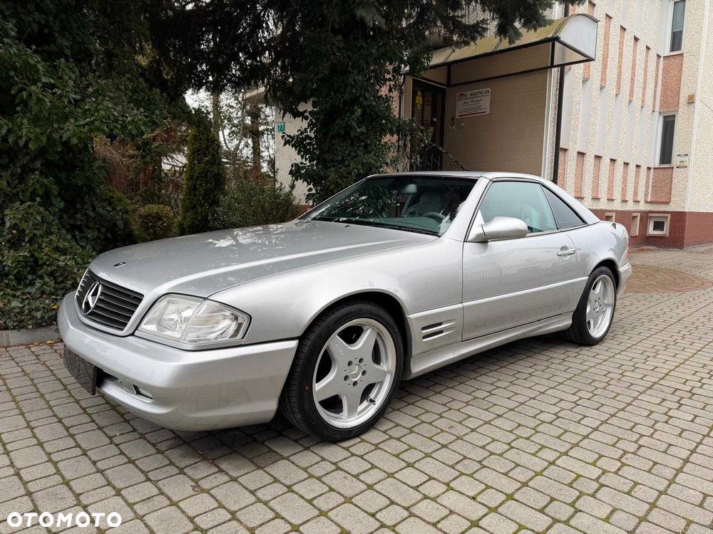 Mercedes-Benz SL - 1