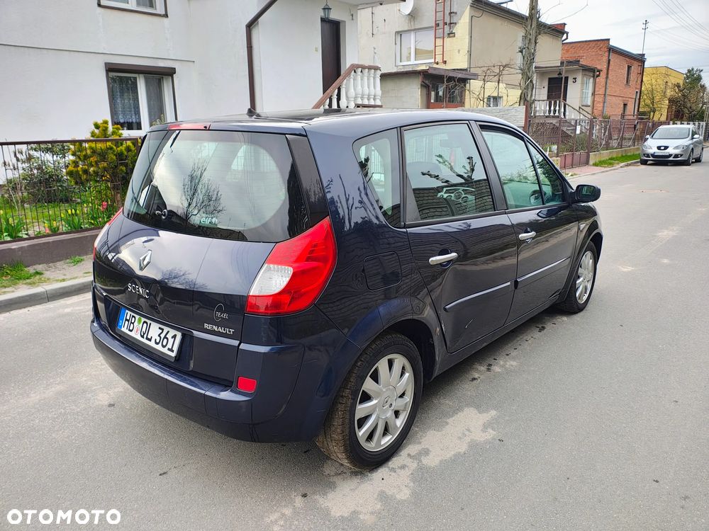 Renault Scenic 1.9 dCi FAP Avantage - 5