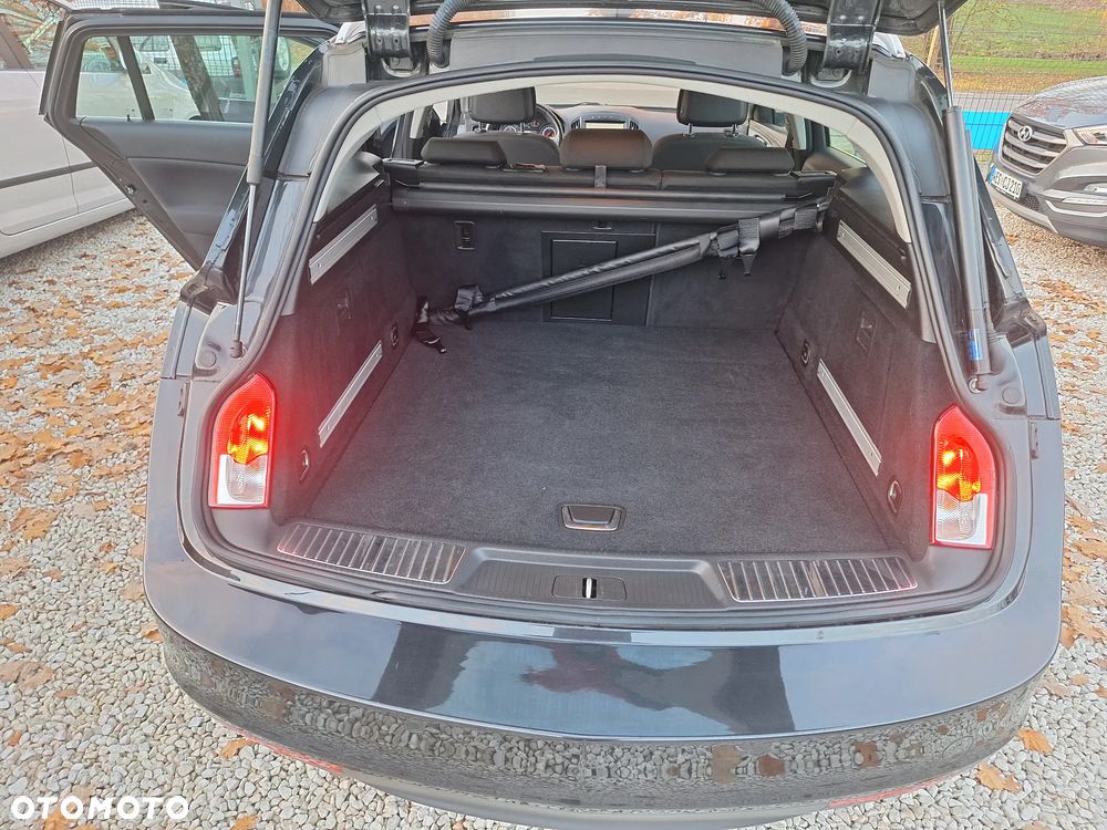 Opel Insignia - 35
