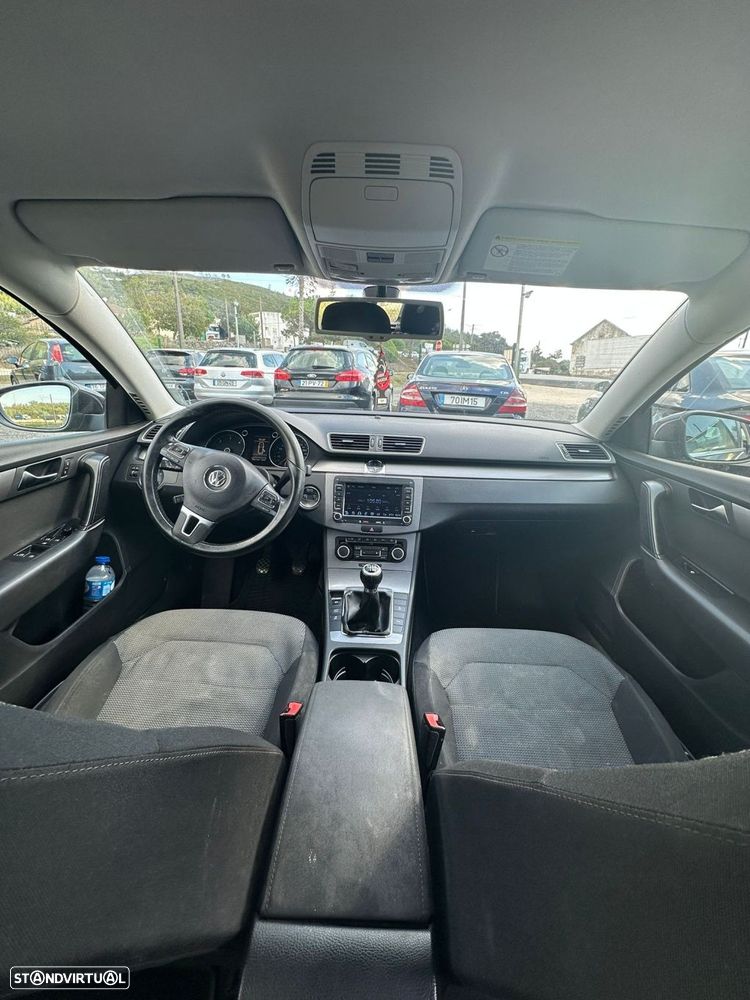 VW Passat Variant 1.6 TDI BlueMotion - 12