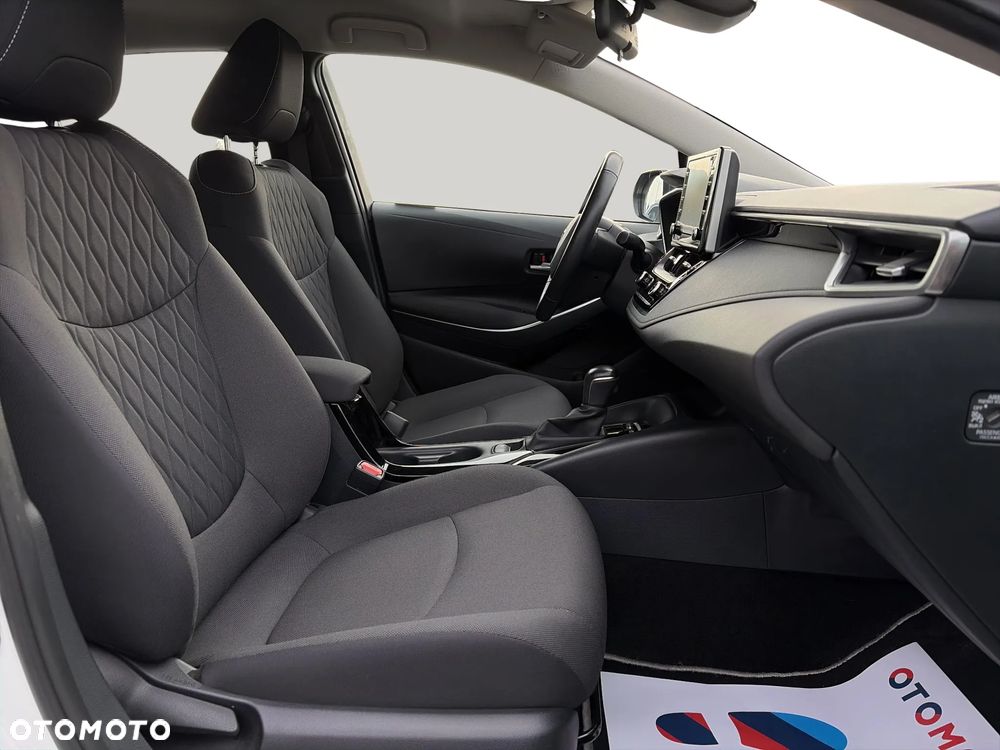 Toyota Corolla 1.8 Hybrid Comfort - 24