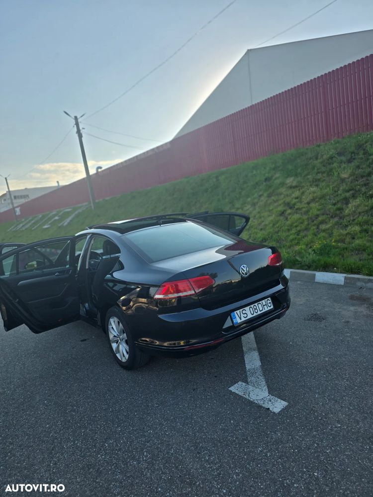 Volkswagen Passat 1.6 TDI SCR DSG Comfortline - 6