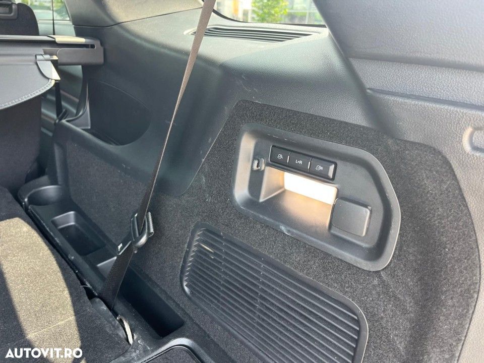Ford Explorer - 23