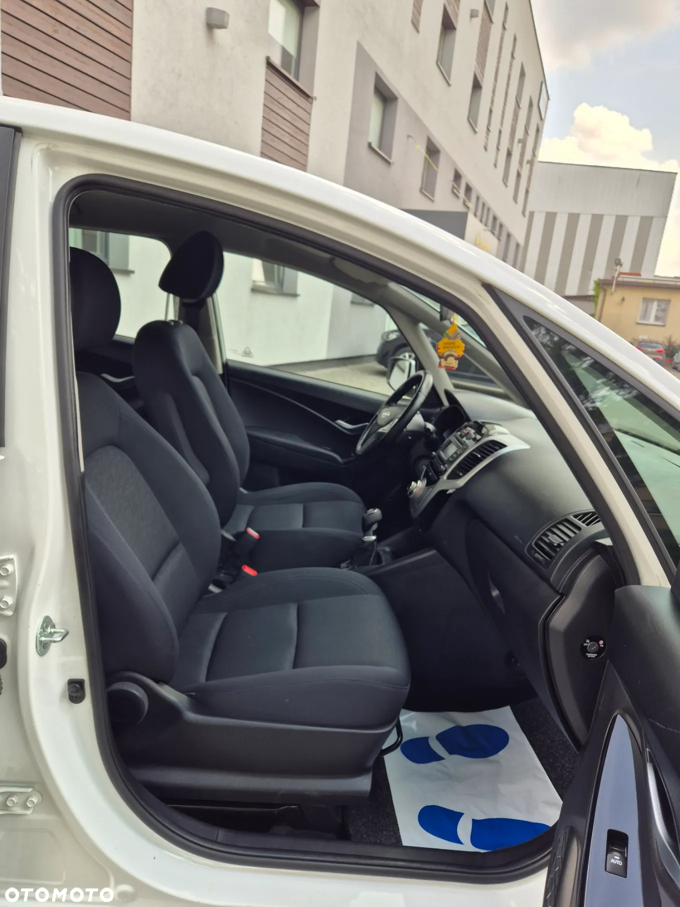 Hyundai ix20 1.4 CRDi blue Classic - 11