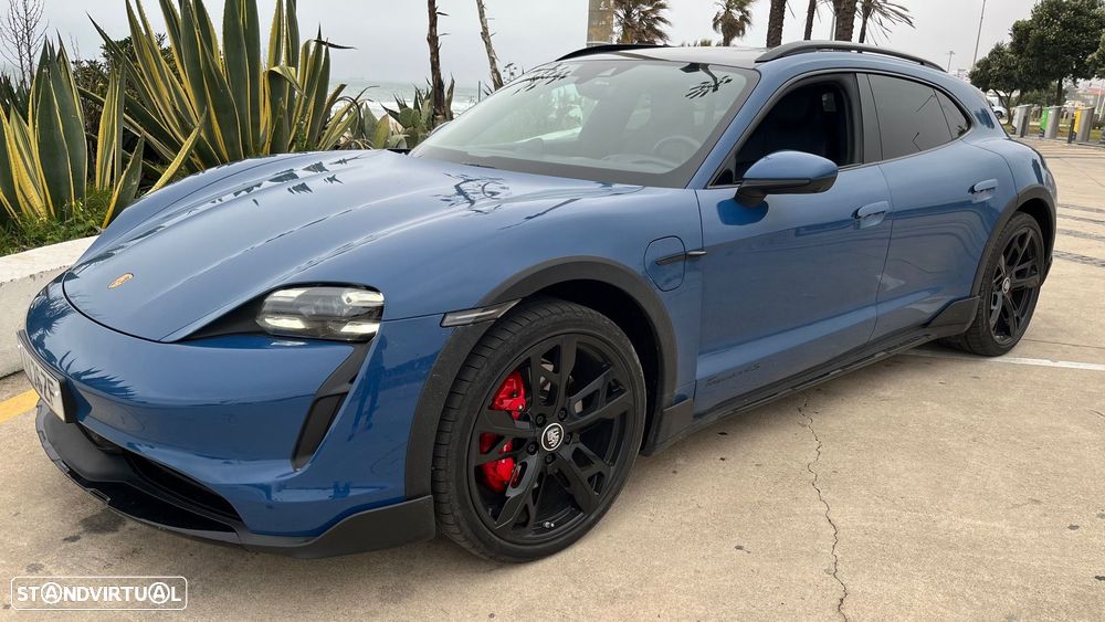 Porsche Taycan Cross Turismo 4S - 19