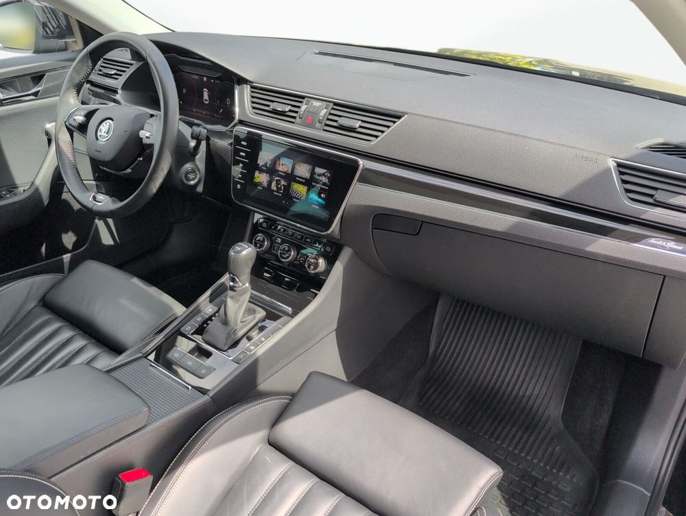 Skoda Superb 2.0 TDI SCR 4x4 L&K DSG - 19