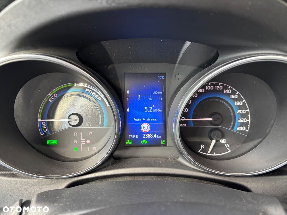 Toyota Auris Hybrid 135 Selection - 14