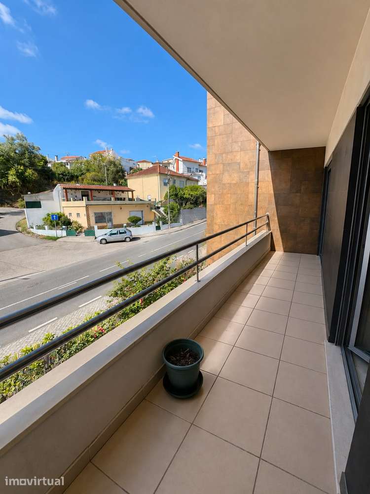T2 com jardim e piscina em Coimbra - Grande imagem: 5/14