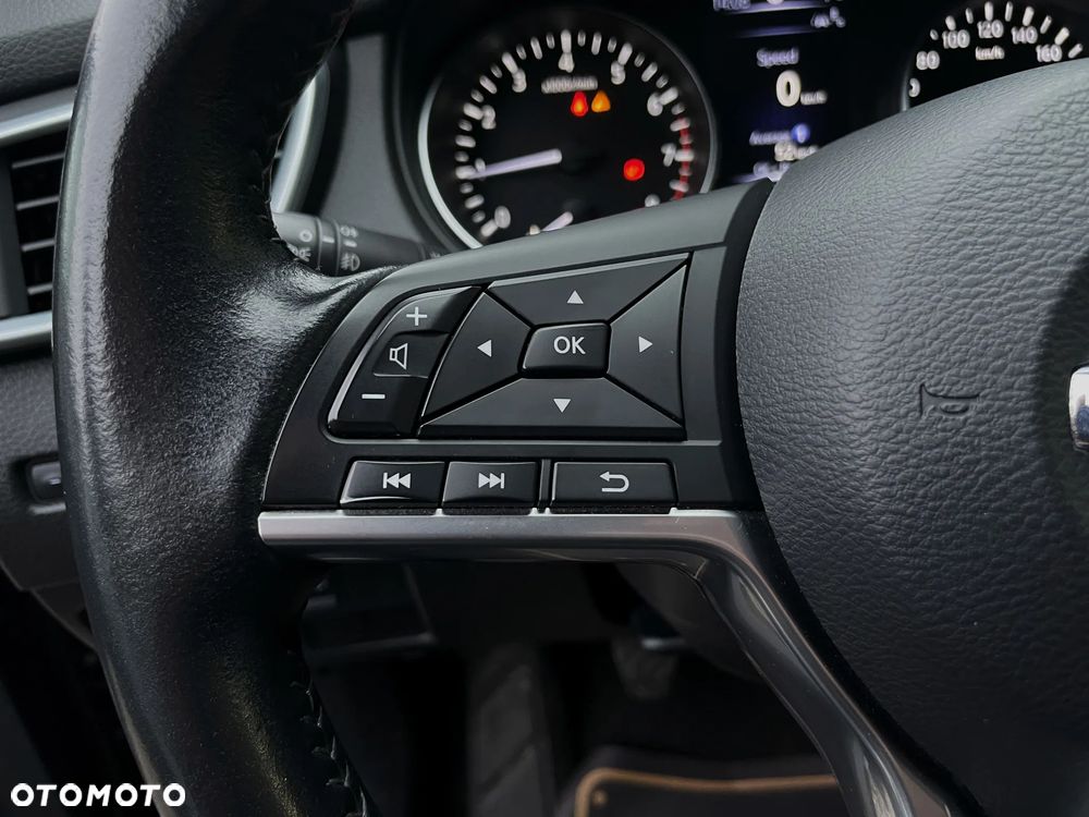 Nissan Qashqai 1.2 DIG-T N-Connecta EU6 - 24