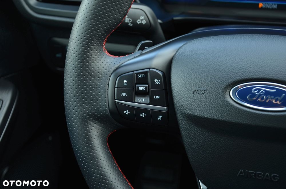 Ford Kuga 2.0 EcoBlue AWD ST-Line X - 21