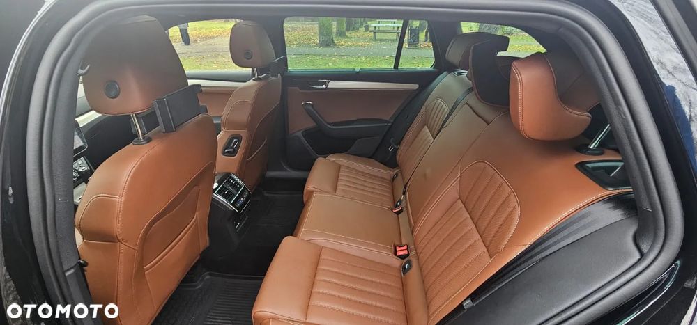 Skoda Superb 2.0 TDI SCR 4x4 L&K DSG - 17