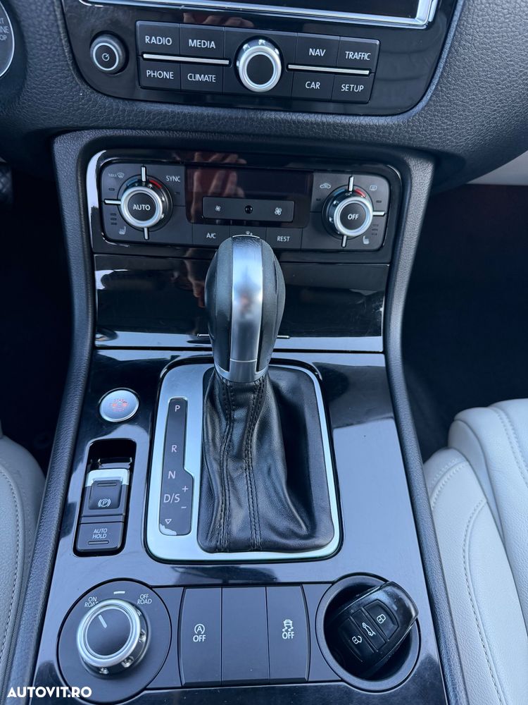 Volkswagen Touareg 3.0 V6 TDI Blue Motion DPF Automatik - 13