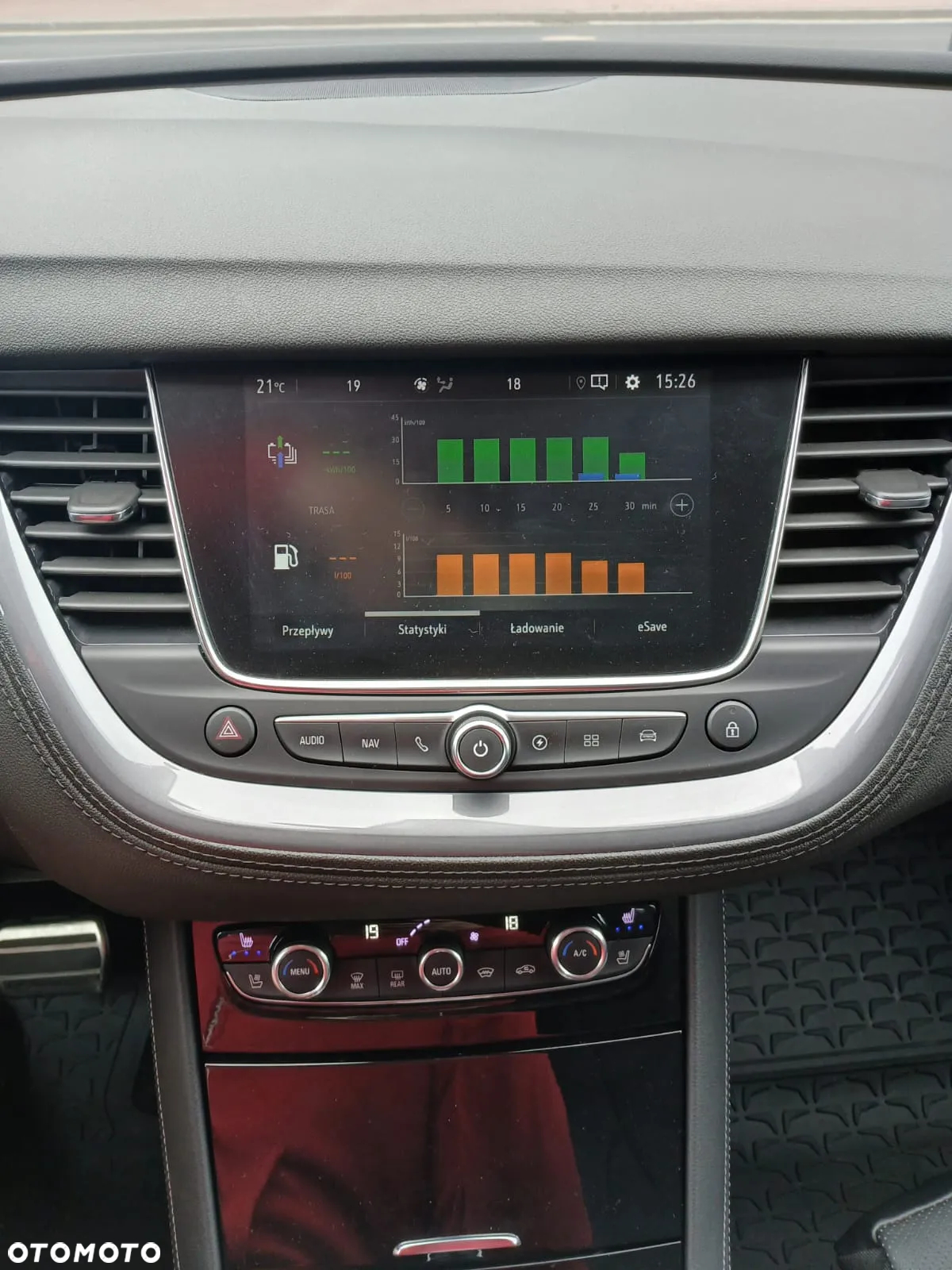 Opel Grandland X Plug-in-Hybrid4 1.6 DI Start/Stop Business INNOVATION - 18