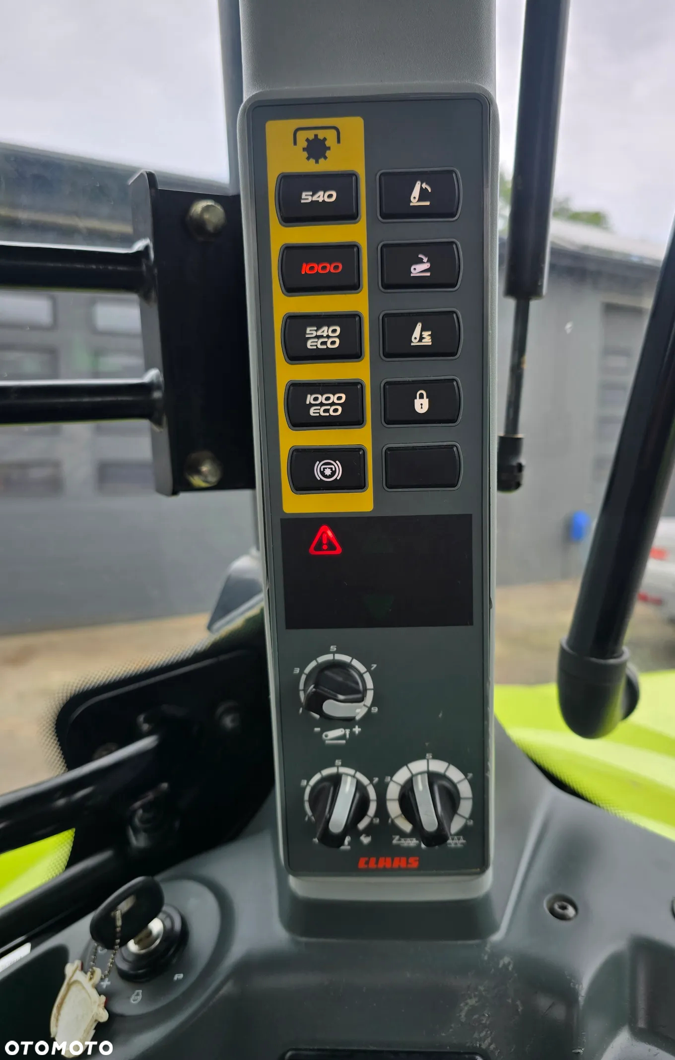 Claas Arion 630 Cematic - 13