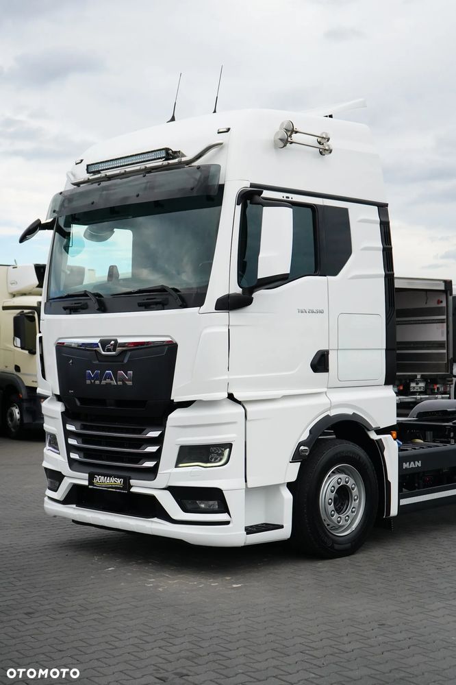 MAN TGX / 26.510 / GX / ACC / E 6 / RETARDER / BDF / OŚ SKRĘTNA / 7,15 M , 7,45 M - 22