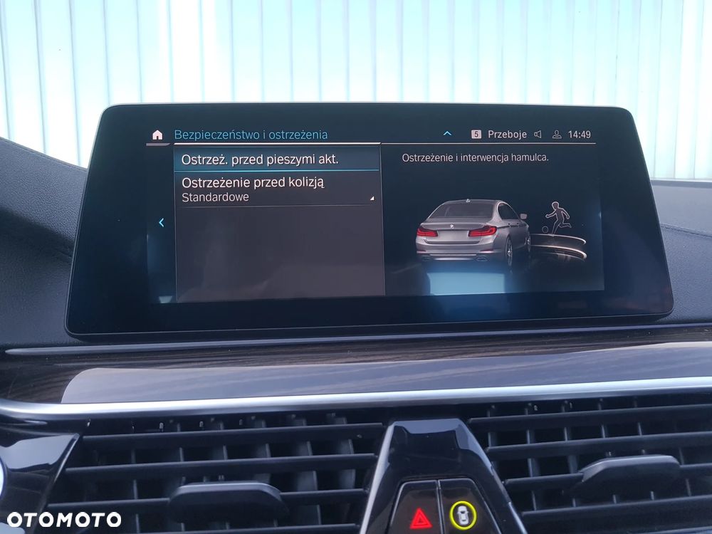 BMW Seria 5 530e iPerformance xDrive Luxury Line - 34