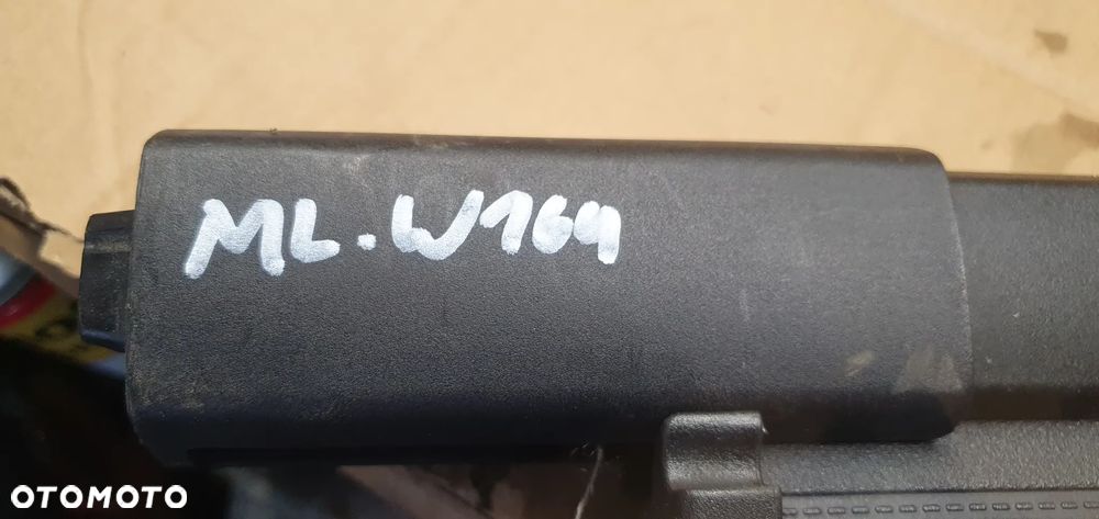 Roleta bagażnika czarna Mercedes ML W164 - 6