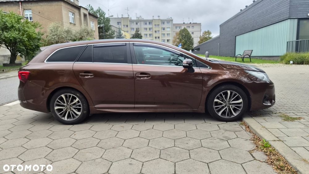 Toyota Avensis 2.0 Premium MS - 7
