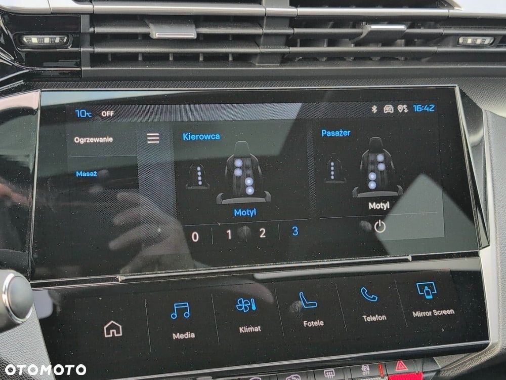Peugeot 408 - 13