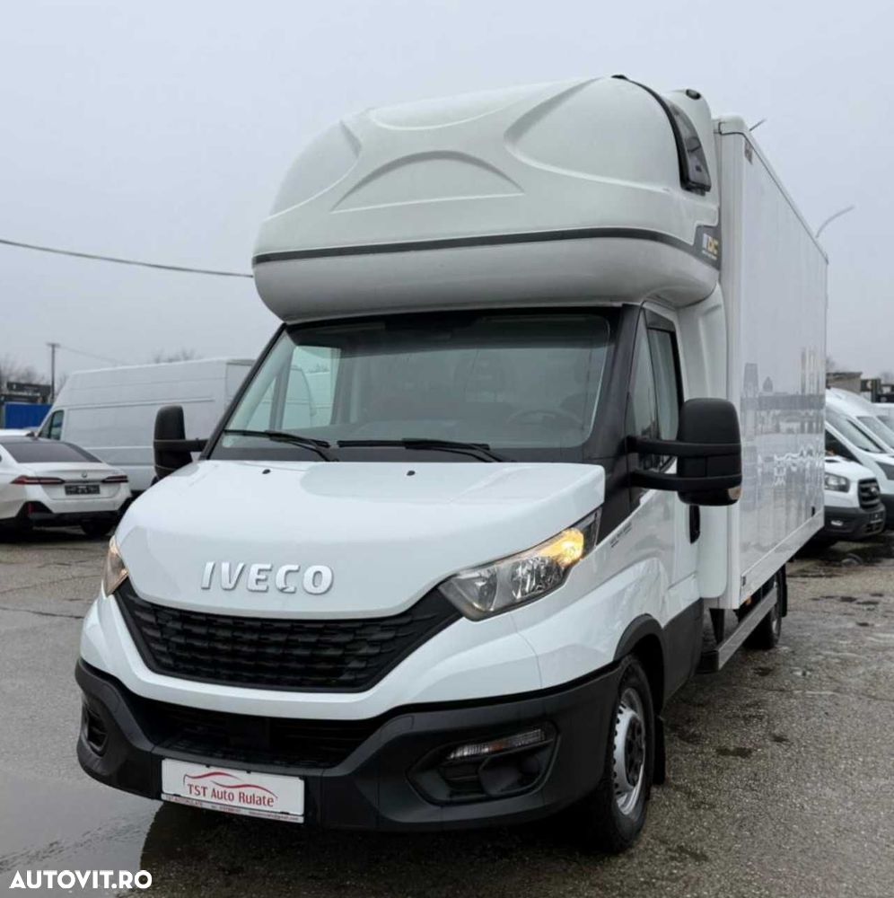 Iveco DAILY CUB CU DORMITOR - 2