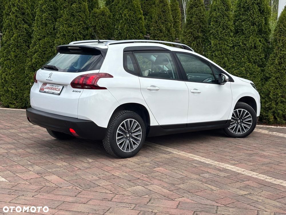 Peugeot 2008 1.5 BlueHDi Allure - 4