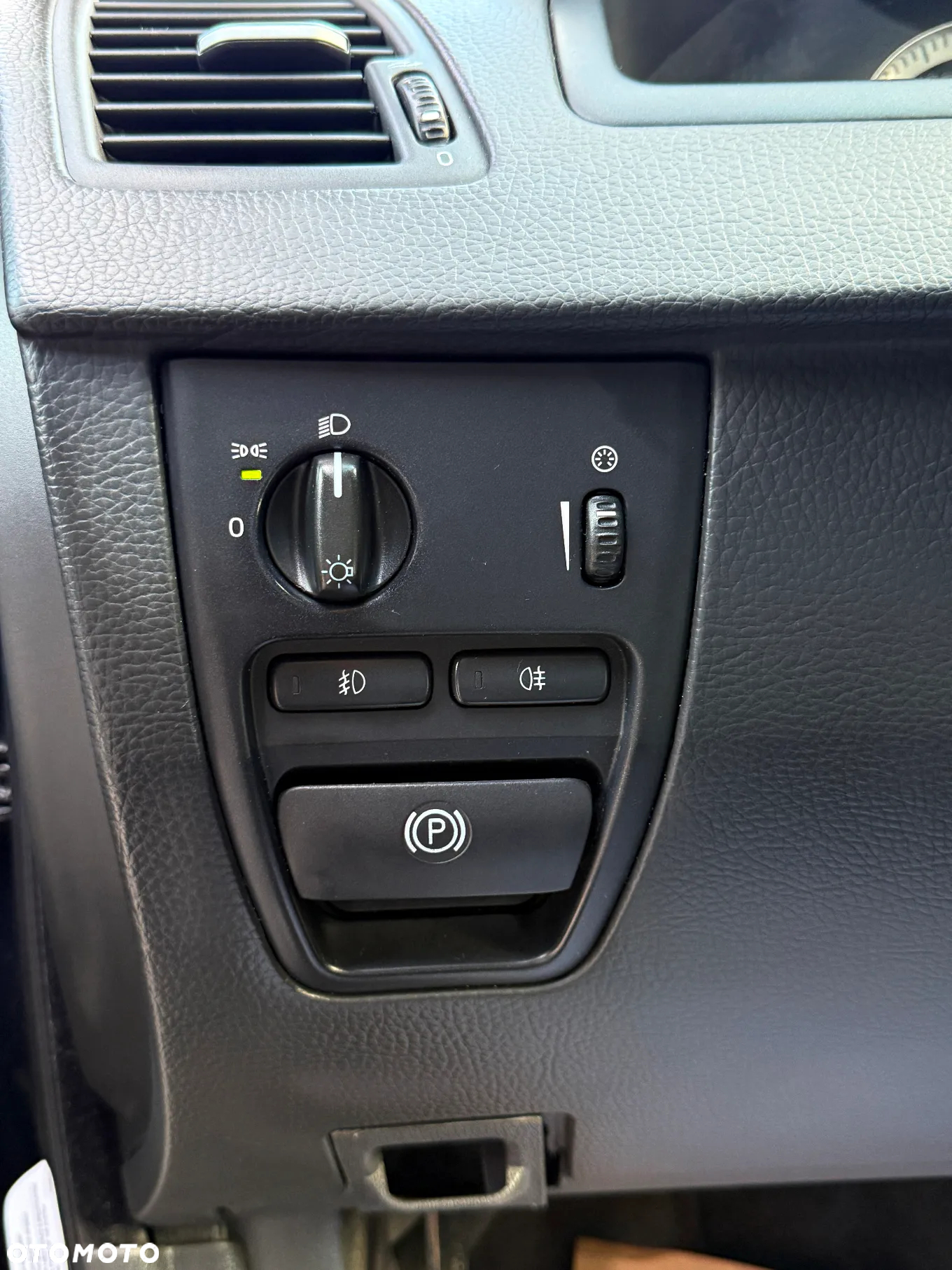 Volvo XC 90 D5 AWD Executive - 26