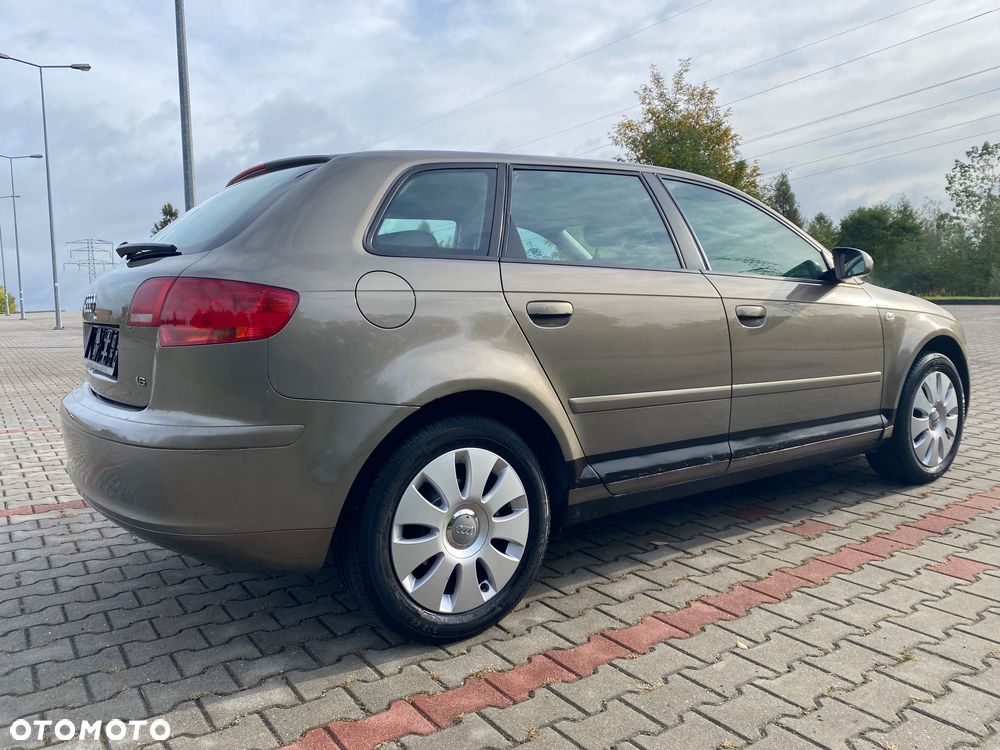 Audi A3 Sportback - 4