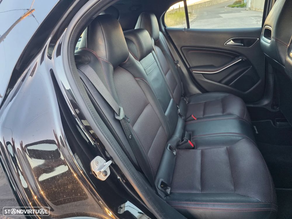 Mercedes-Benz GLA 180 d AMG Line Aut. - 25