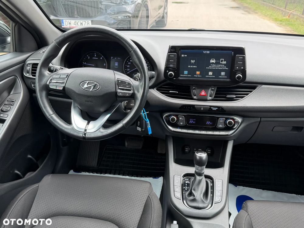Hyundai i30 1.6 D Comfort DCT - 8
