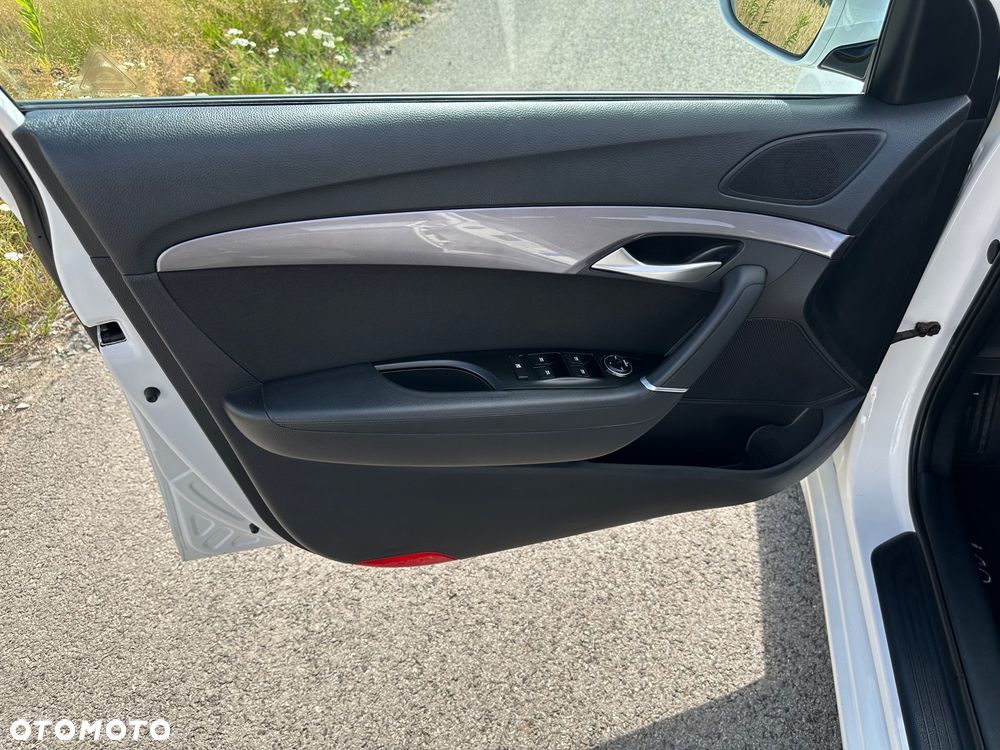 Hyundai i40 Kombi blue 1.6 Family - 37