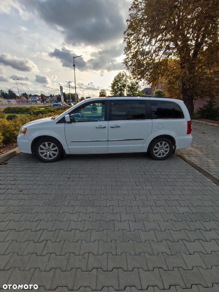 Chrysler Town & Country 3.6 Touring - 1