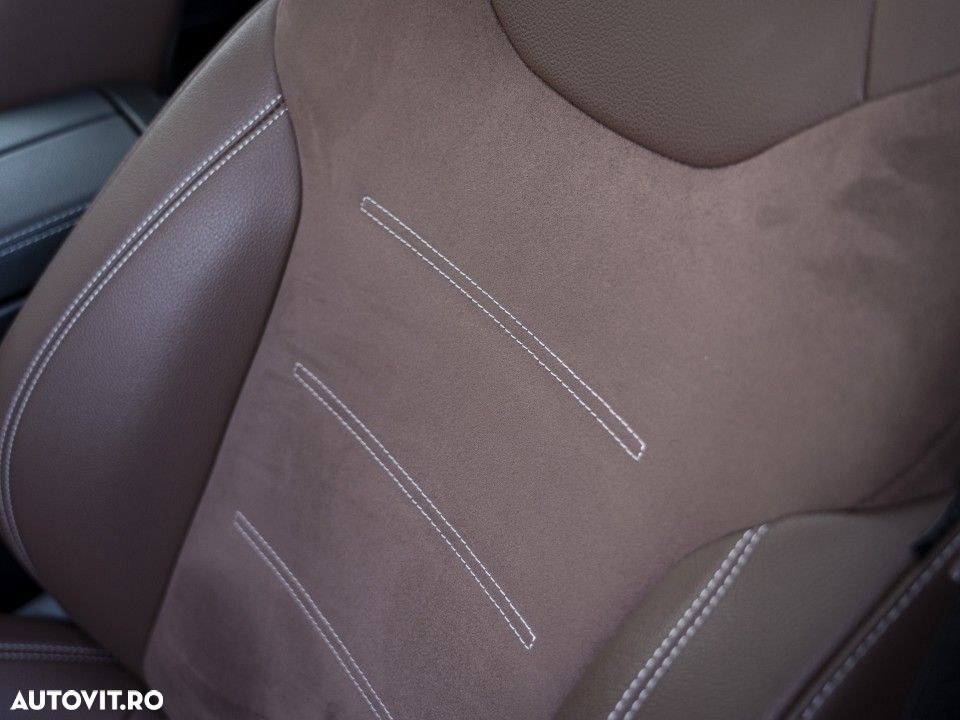 Mercedes-Benz A 250 Sedan 4Matic MHEV 8G-DCT - 24