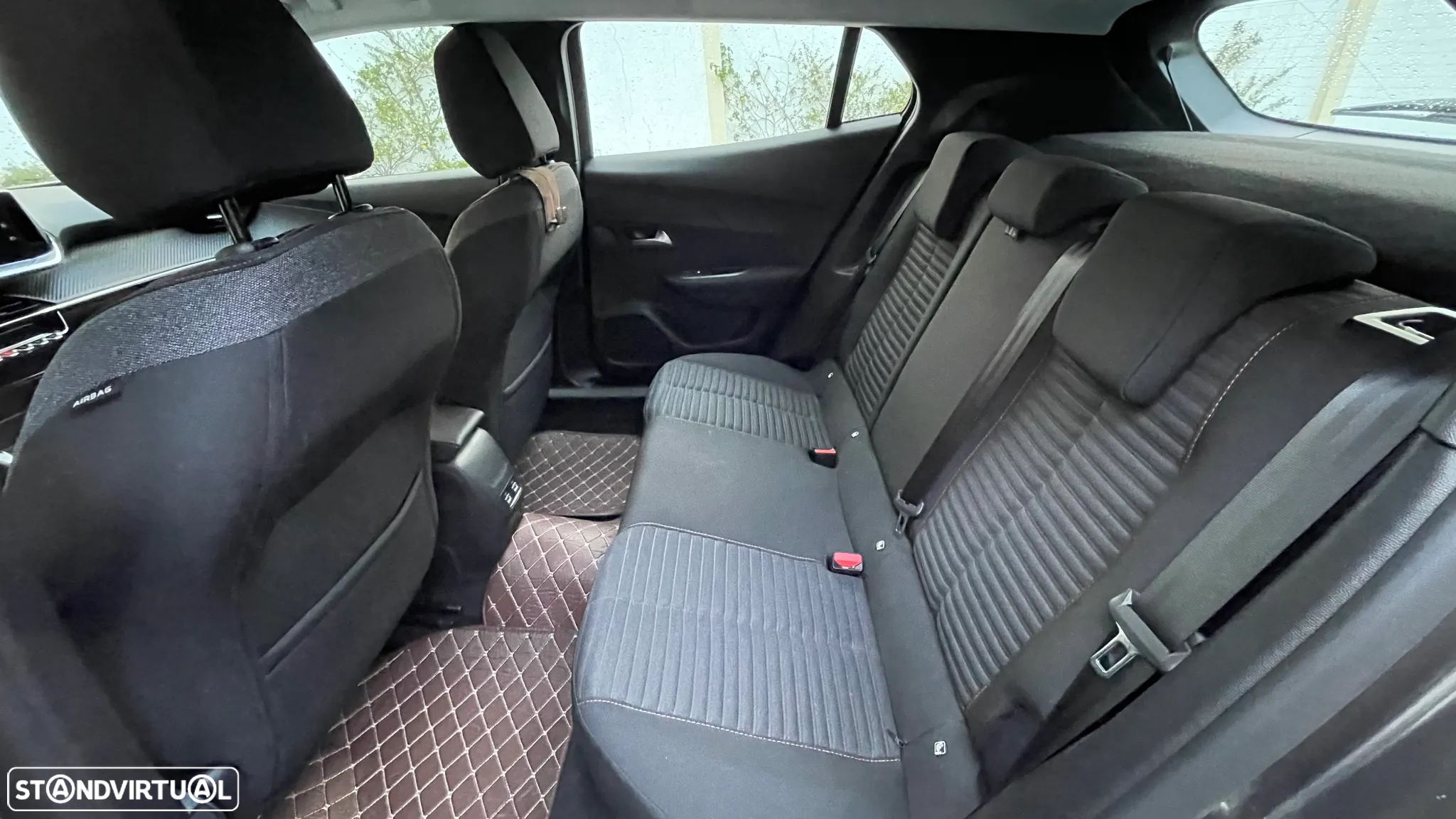 Peugeot 2008 1.2 PureTech Active Pack EAT8 - 15