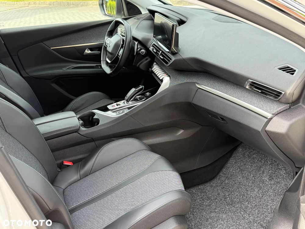 Peugeot 5008 BlueHDI 180 EAT8 Allure Pack - 23