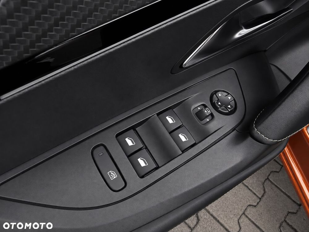 Peugeot 2008 1.5 BlueHDi GT Line S&S EAT8 - 28