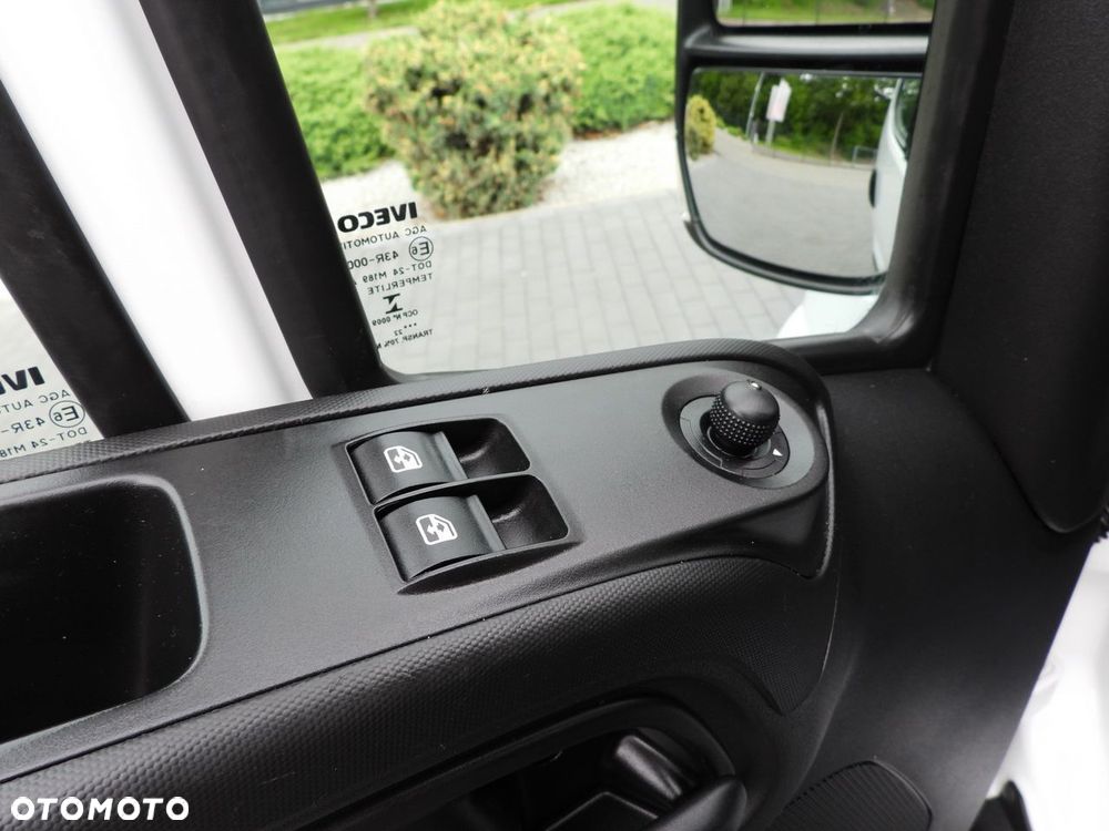 Iveco DAILY 35C16 WYWROTKA PODWÓJNA KABINA DOKA 6 MIEJSC TEMPOMAT BLIŹNIACZE KOŁA KLIMATYZACJA  160KM - 29