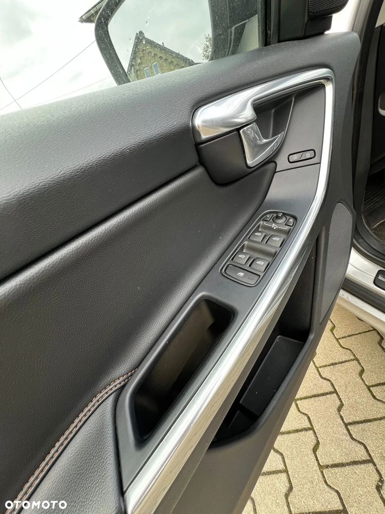 Volvo XC 60 - 21