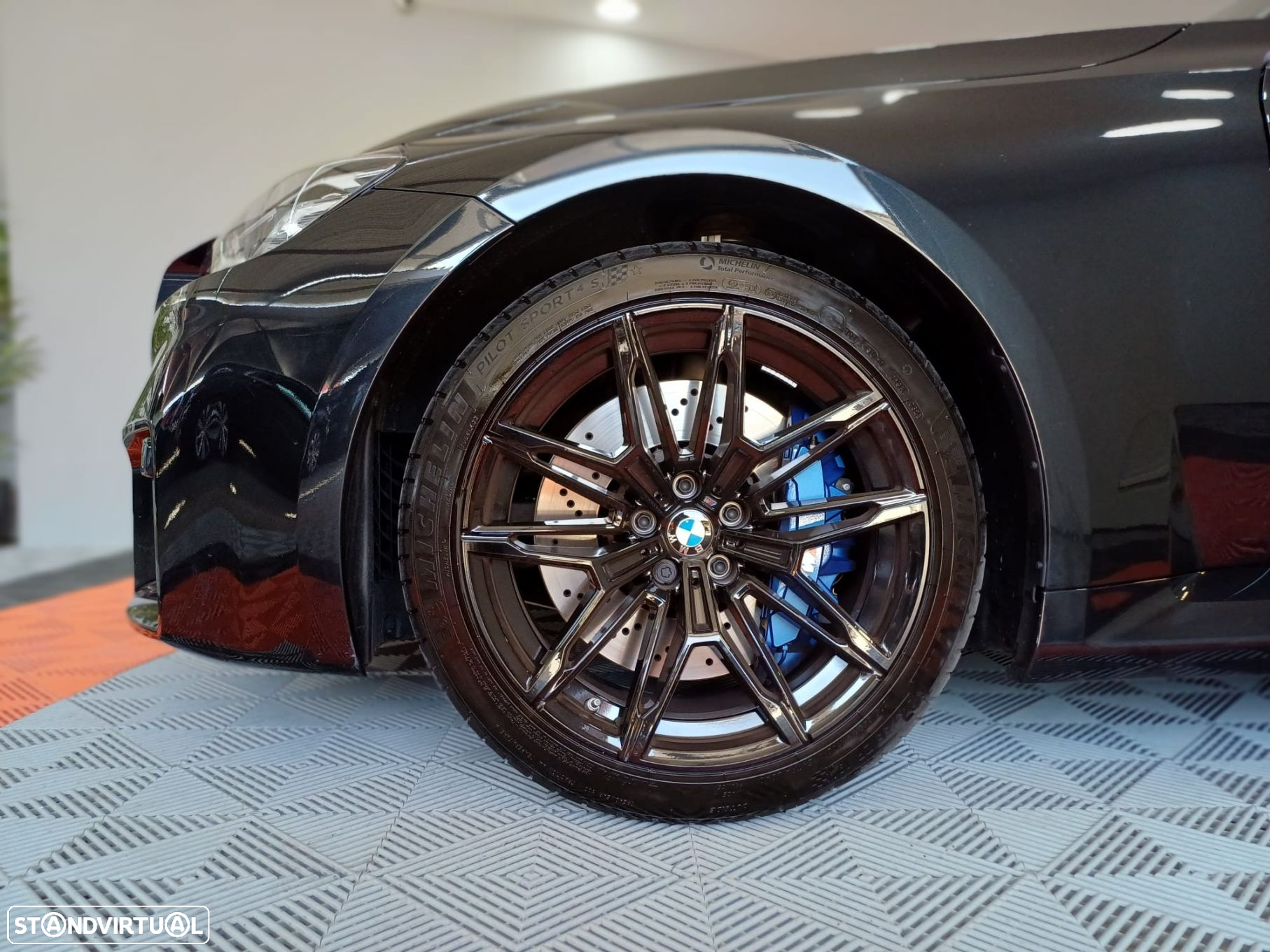 BMW M2 Auto - 12