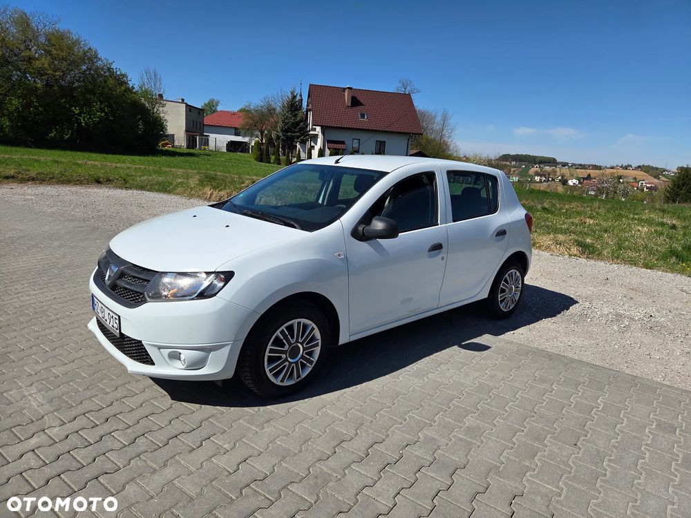 Dacia Sandero - 8
