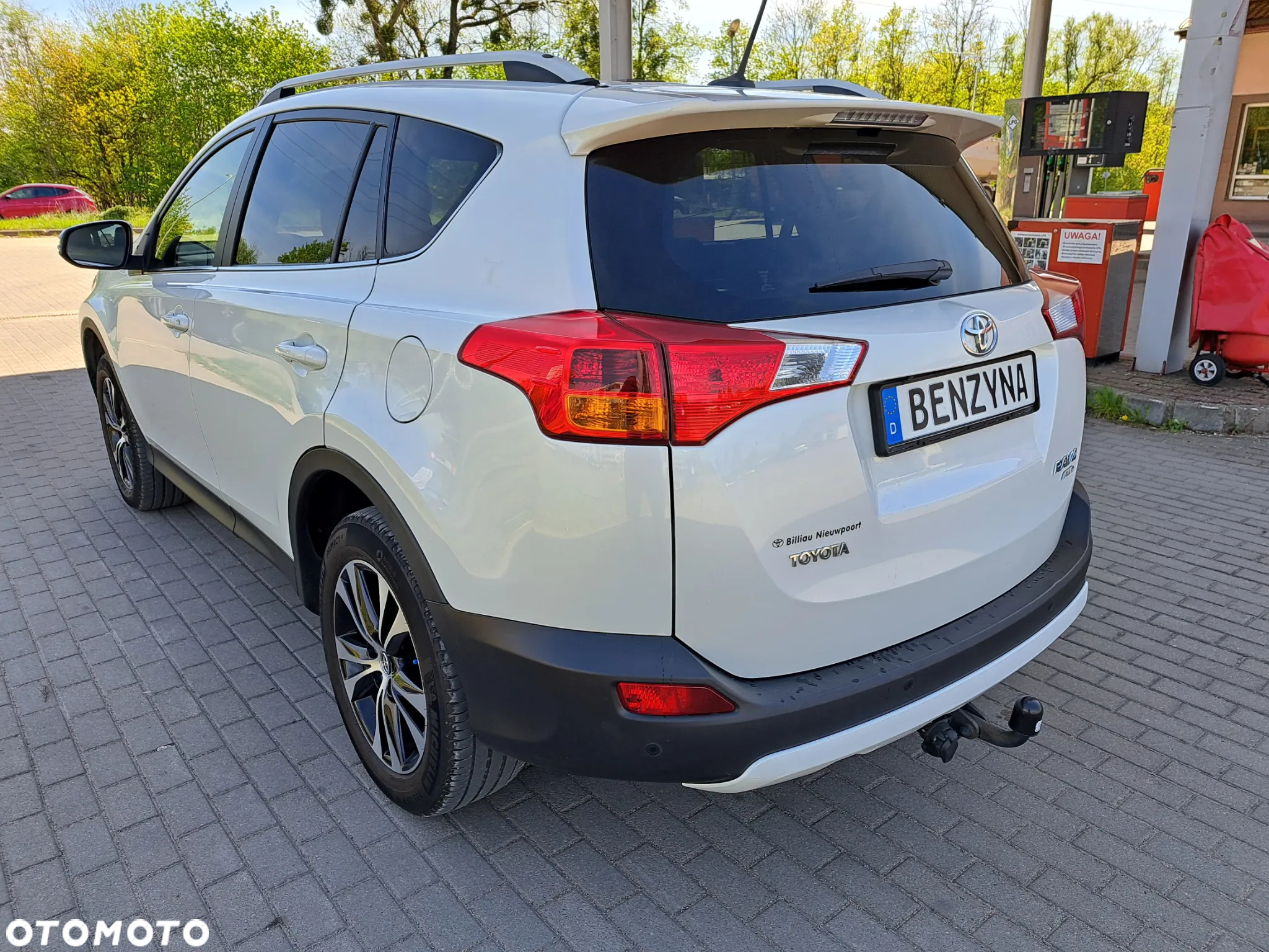 Toyota RAV4 - 12