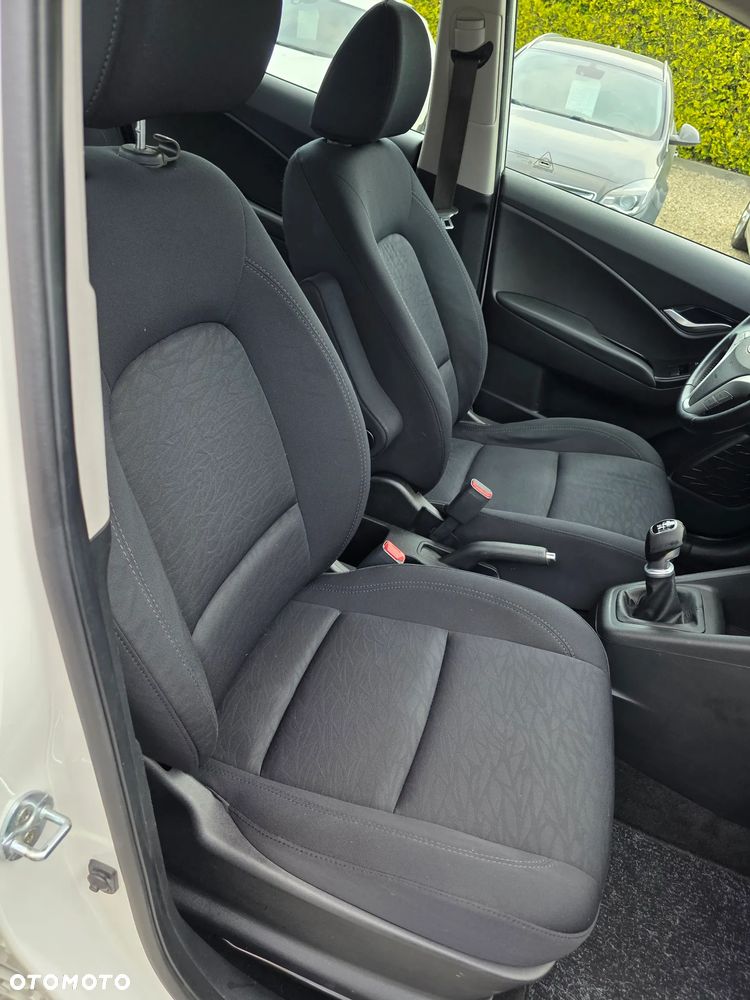 Hyundai ix20 1.4 CRDi blue Trend - 11