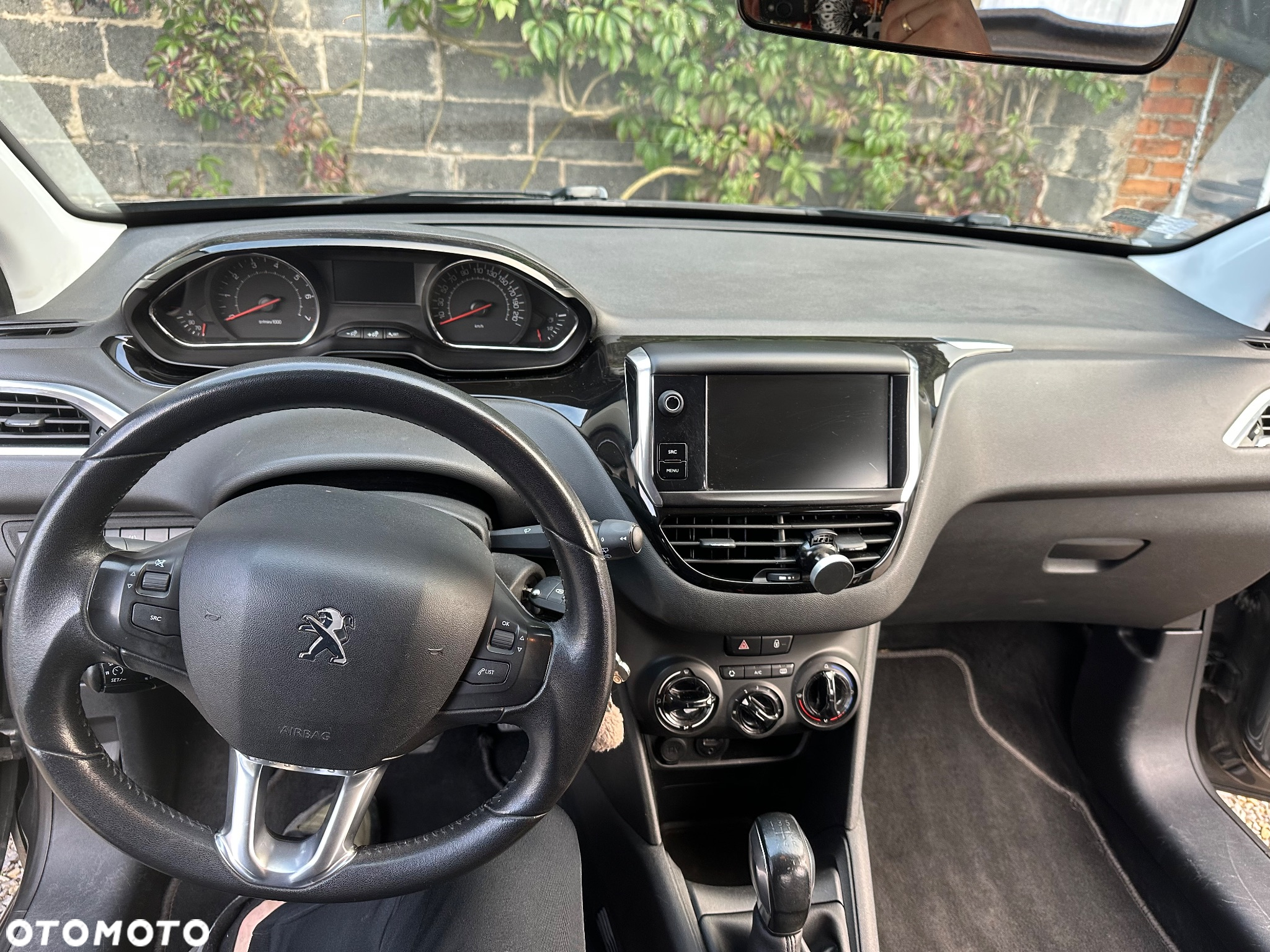 Peugeot 208 1.2 PureTech Style - 16